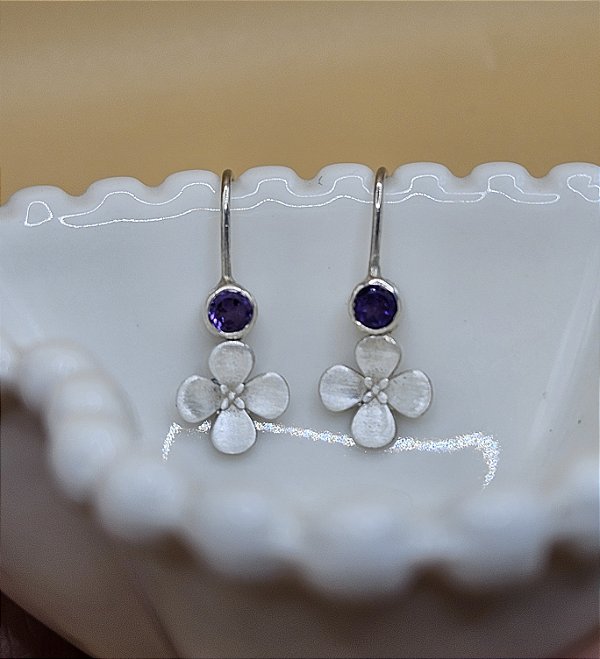 Brinco Hortênsia ametista