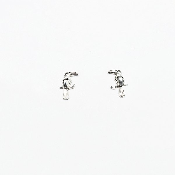 Brinco Tucano em prata