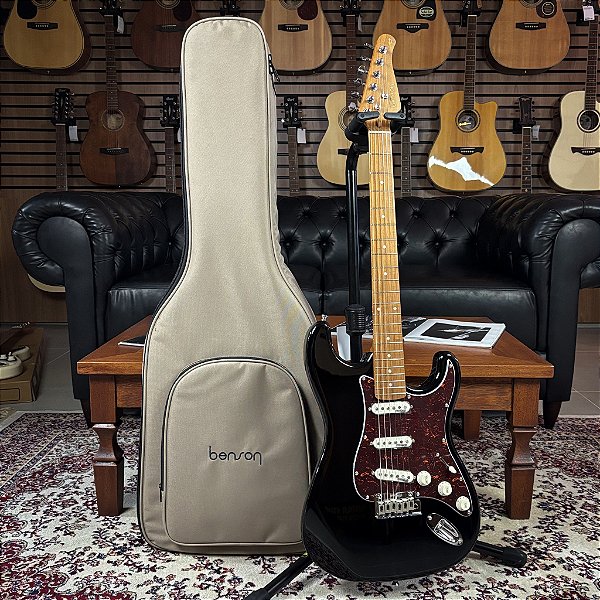Guitarra Benson Strato SSS Hardy Series 901 Black Chrome - S 901 M BK/TT - c/ bag