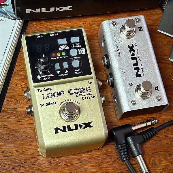 Pedal NUX Loop Core Deluxe Bundle - Looper / Bateria Eletronica - SEMINOVO