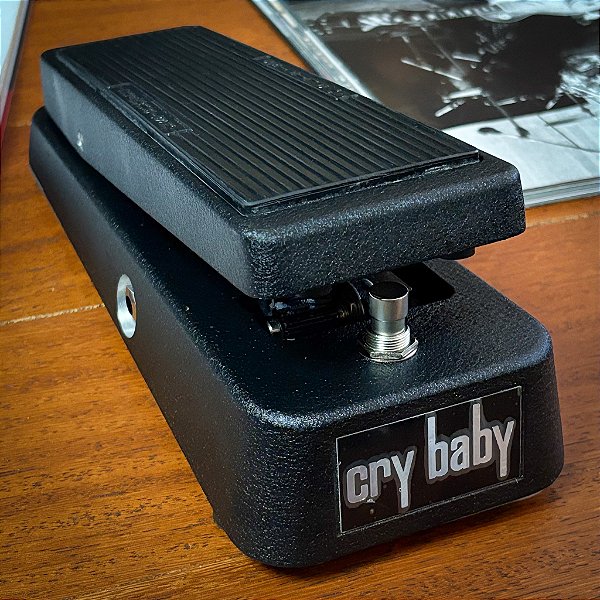Pedal Dunlop GCB95 Cry Baby Wah - SEMINOVO