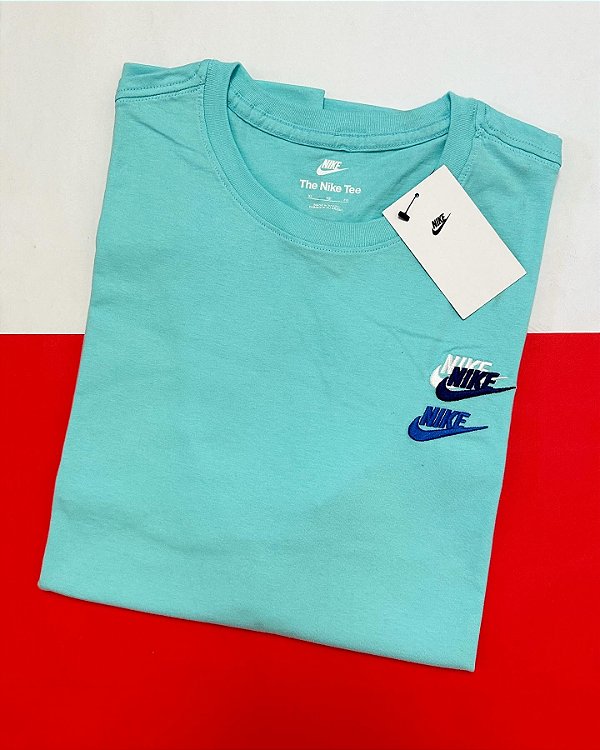 Camiseta Nike Sportswear Club Essentials