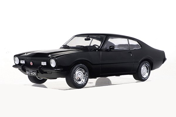 Miniatura Ford Maverick GT 1974 Preto 1/24 California Classics