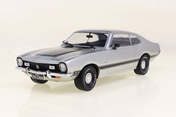 Miniatura Ford Maverick GT 1974 Prata 1/24 California Classics