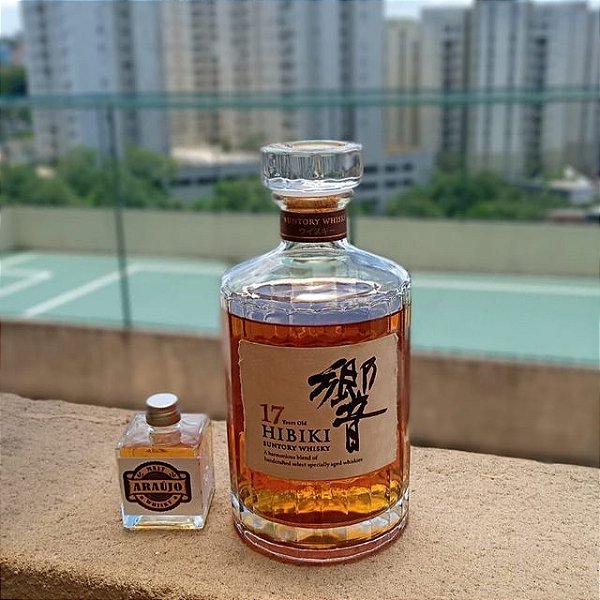 Whisky Hibiki 17 anos em dose de 50 ml