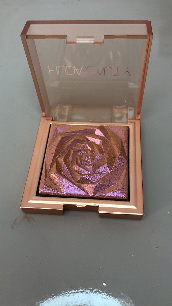 Blush Solto HUDA BEAUTY N.Y.M.P.H. KISS Glow
