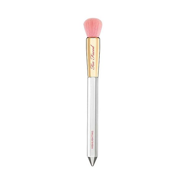 Too Faced Diamond Light Brush | Pincel de Iluminador