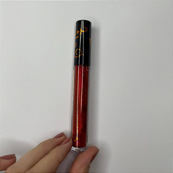 Gloss Labial Colourpop X Twilight New Moon Runs with Vampires Lightweight Lip Gloss | Crepúsculo Lua Nova (Sem caixa)