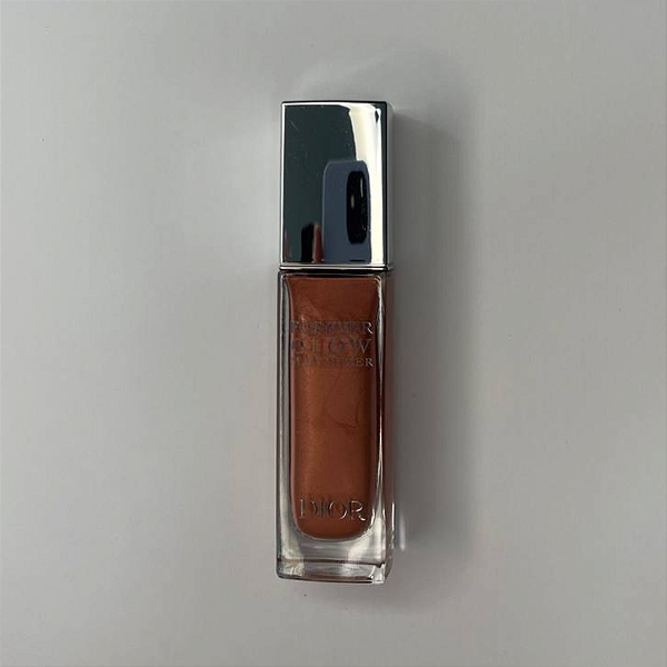 Iluminador Dior Forever Glow Maximizer | Cor: Rosy (Sem caixa, tampa levemente arranhada, rótulo levemente saindo)