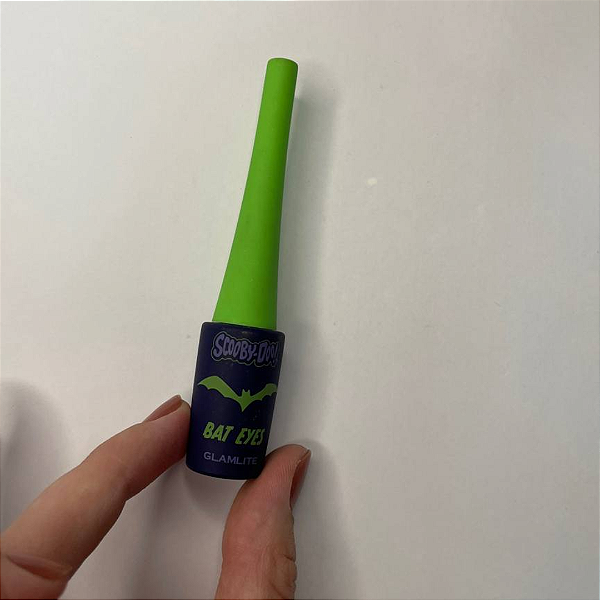 Delineador Glamlite Scooby-Doo X Glamlite Bat Eyes (Sem caixa, Embalagem levemente com marcas)