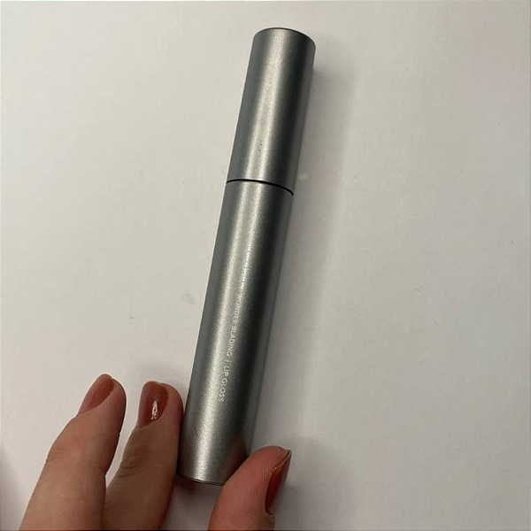 Lip Gloss Wonderskin | Cor: Shine (Sem caixa, embalagem arranhada)