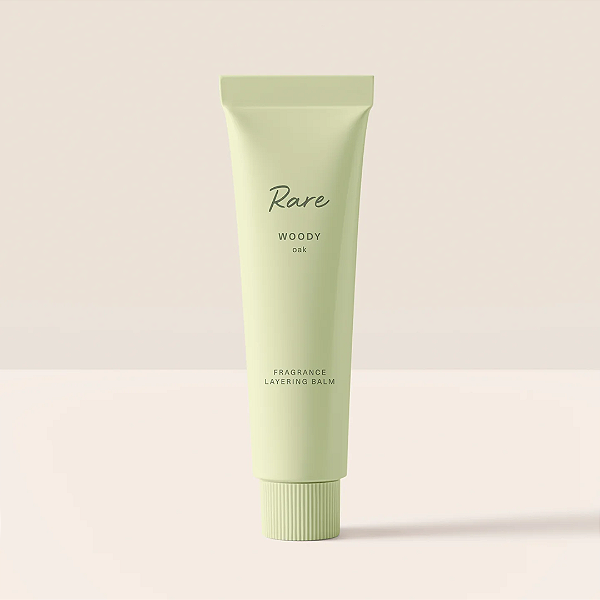 Loção Perfumada Rare Beauty Rare Woody Oak Fragrance Layering Balm