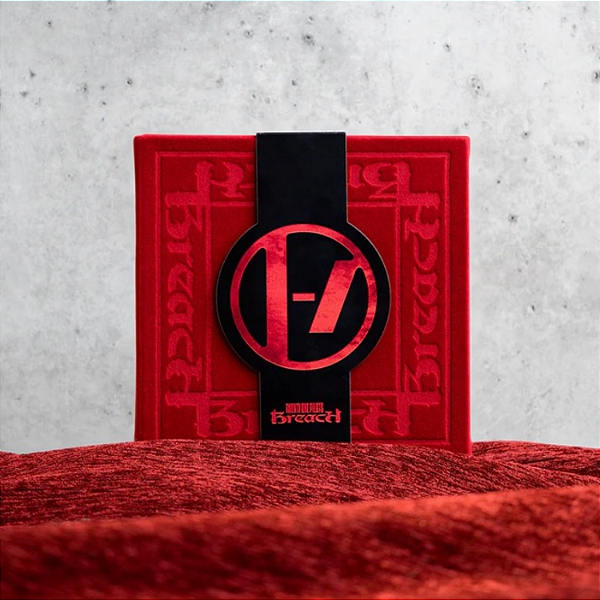 PRÉ VENDA CD Twenty One Pilots Breach CD Boxset | Nova Bishop Edition