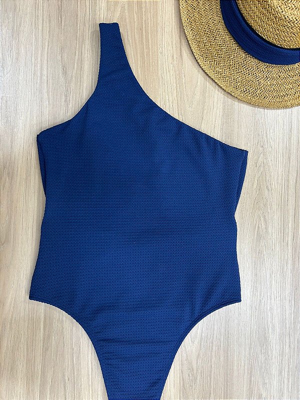 MAIÔ UM OMBRO SÓ NA COR AZUL MARINHO COM RECORTE SOFISTICADO E DETALHE EXCLUSIVO - 642