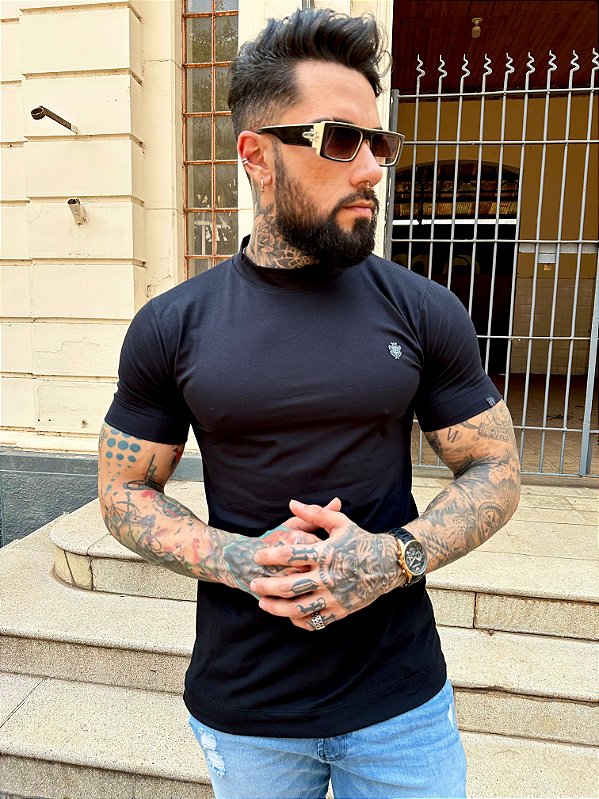 CAMISETA METAL BRASÃO-PRETA-FB