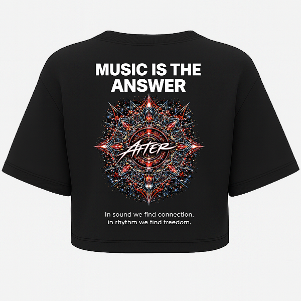 CROPPED OVERSIZED PRETO MUSIC IS THE ANSWER