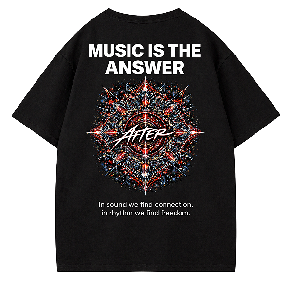 CAMISETA OVERSIZED PRETA MUSIC IS THE ANSWER