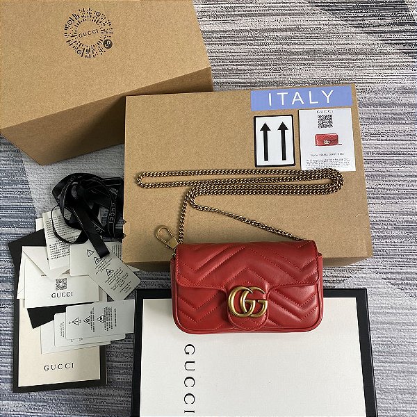 Bolsa Gucci GG Marmont Matelassé Super Mini "Red" (PRONTA ENTREGA)