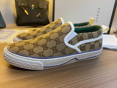 Tênis Gucci Slip On 1977 "Beige/Ebony GG canvas"