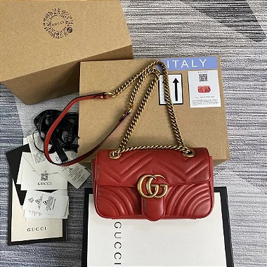 Bolsa Gucci GG Marmont Matelassé Mini "Red"