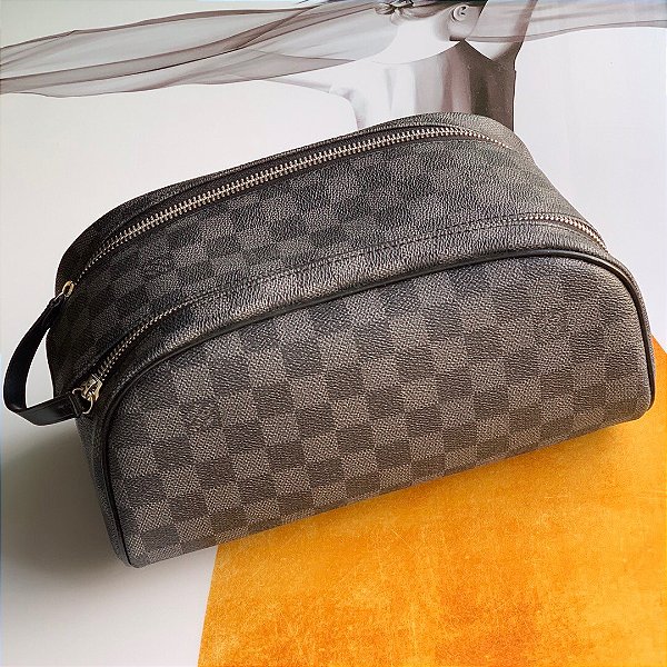 NECESSAIRE LOUIS VUITTON DOPP