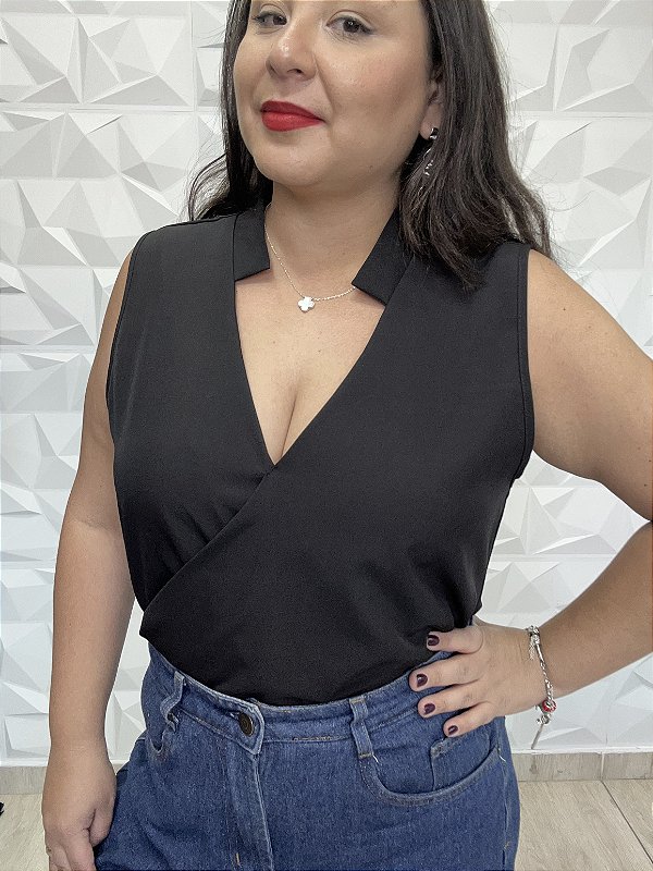 Blusa Feminina Social Transpassada com Gola Social Elegante e Versátil para Trabalho ou Eventos