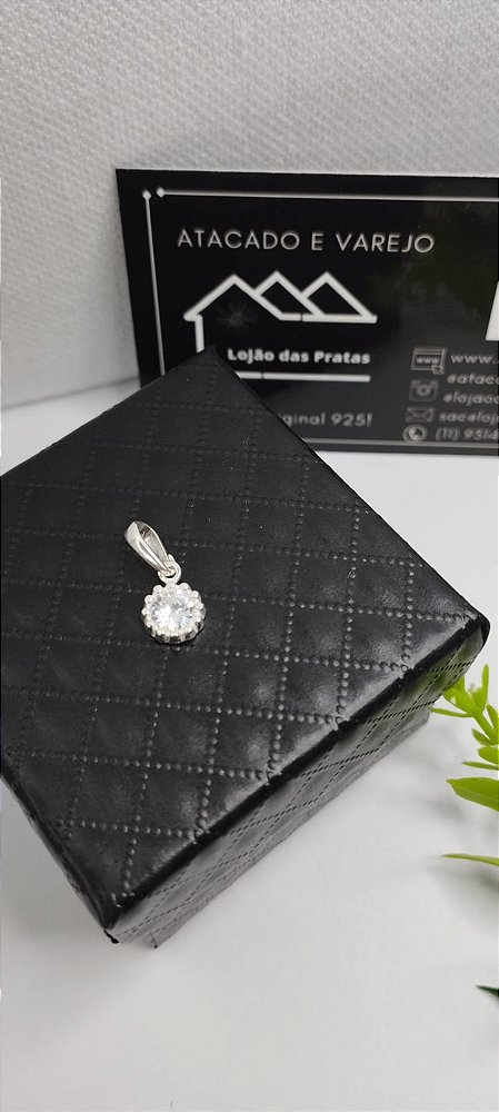 *Pingente Ponto de Luz com Pedra Central em prata 925*