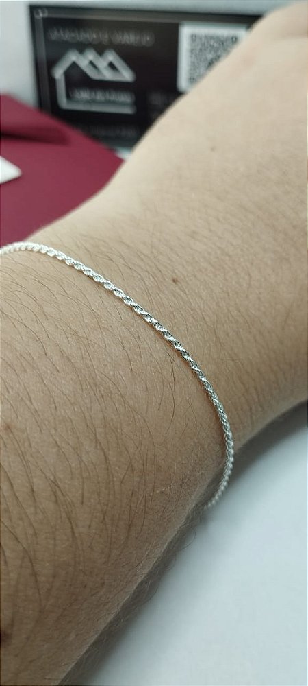*Pulseira Espelhada Torcida 18cm x 0,2mm em prata 925*