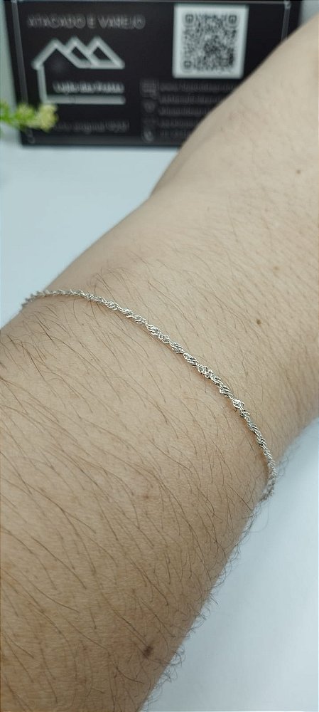 *Pulseira Torcida Fina 18cm x 1mm em prata 925*