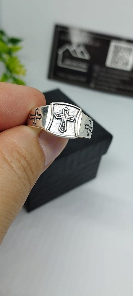 *Anel masculino Crucifixo em Prata 925*