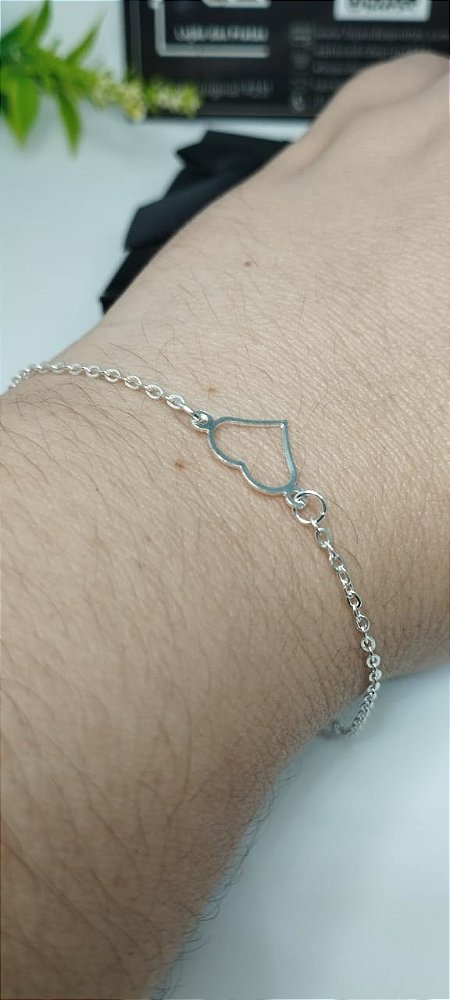 Pulseira com Coração vazado central em prata 925