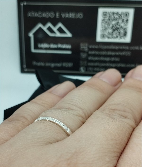 Anel aparador com micro pedra de zirconia em prata 925