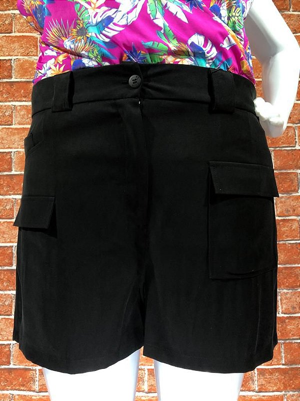SHORTS BOTÃO PLUS SIZE