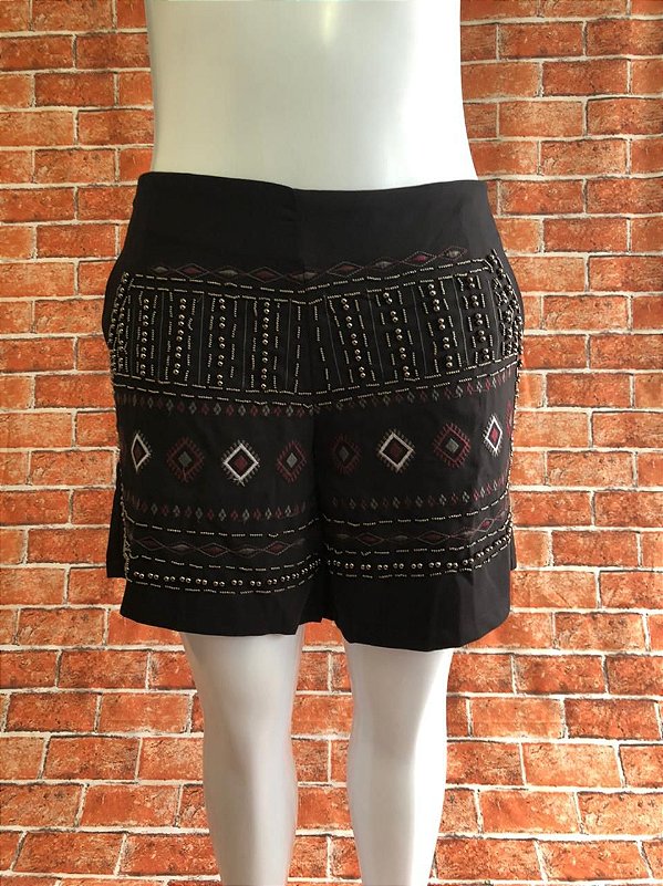 SHORTS BORDADO PLUS SIZE