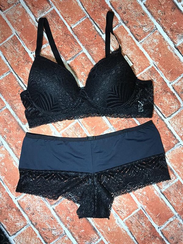 CONJUNTO PRETO DE RENDA DE LINGERRIE PLUS SIZE