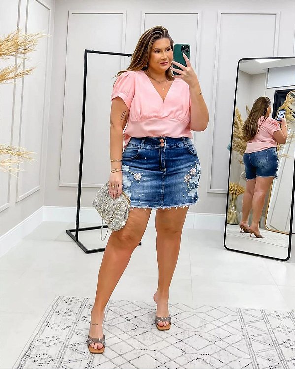 SHORTS SAIA COM PÉROLAS E PEDRARIA
