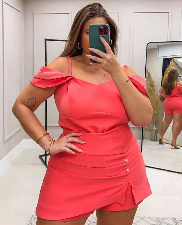 CONJUNDO BLUSA E SHORTS SAIA FESTA