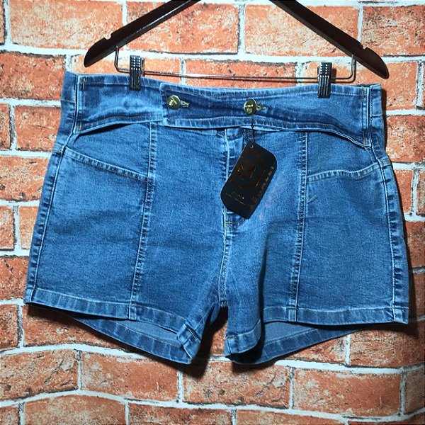 SHORTS JEANS COM CINTO EM BOTÕES