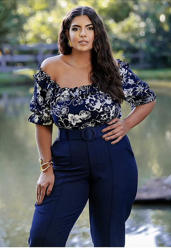 BLUSA ESTAMPADA DECOTE OMBRO A OMBRO COM BABADINHOS
