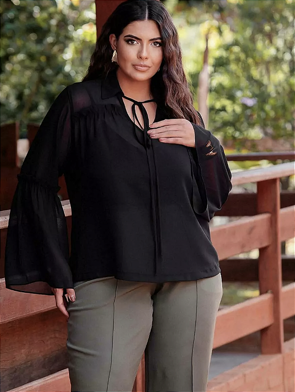 BLUSA LISA MANGA LONGA COM BABADO FRU FRU E REGATINHA