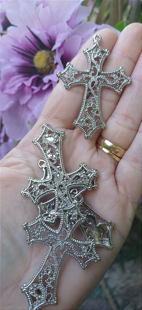 Crucifixo Médio Detalhes