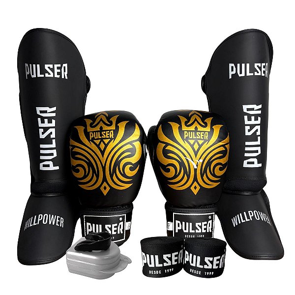 KIT LUVA 16OZ + CANELEIRA G/20MM + BANDAGEM + BUCAL - PRETO DOURADO GOLD - PULSER