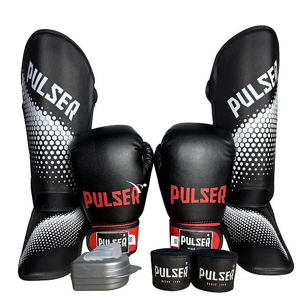 KIT LUVA 08OZ + CANELEIRA M/20MM + BANDAGEM + BUCAL - PRETO  - PULSER