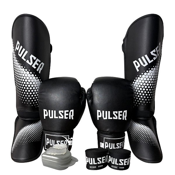KIT LUVA 16OZ + CANELEIRA M/20MM + BANDAGEM + BUCAL - PRETO BRANCO MINIMAL - PULSER