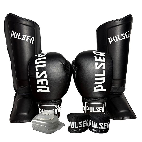 SUPER KIT LUVA 16OZ + CANELEIRA M/30MM + BANDAGEM + BUCAL - PRETO BRANCO MINIMAL - PULSER
