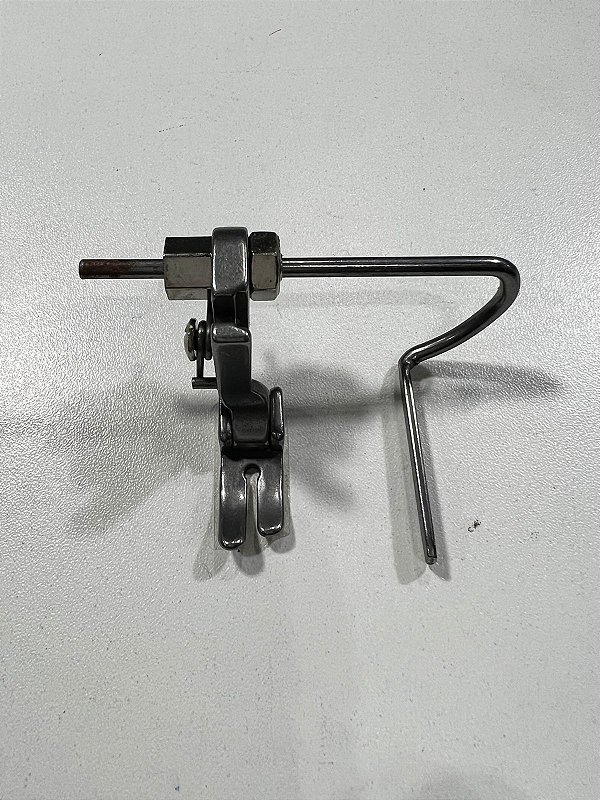 Calcador Reta Industrial com Guia Matelassê