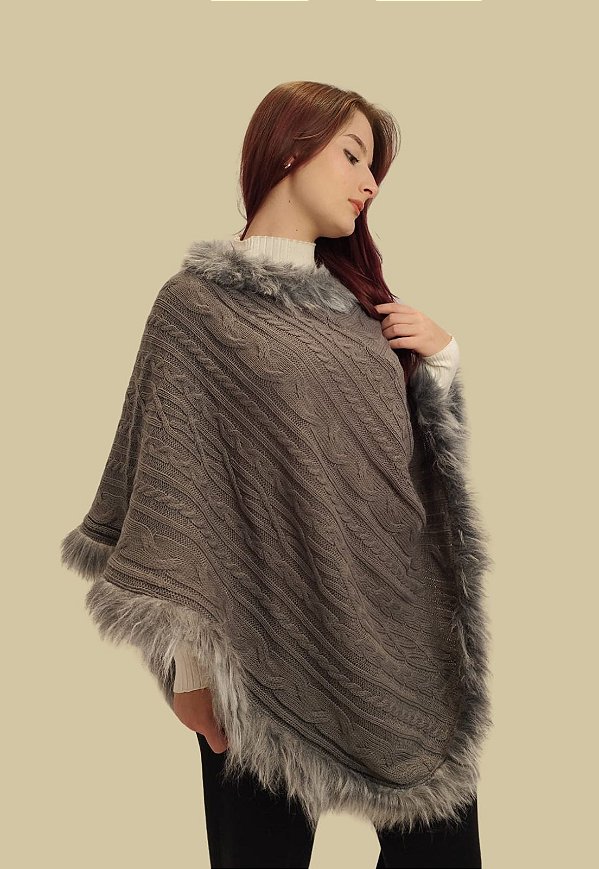 Poncho Tomasini Tricot Com Pele