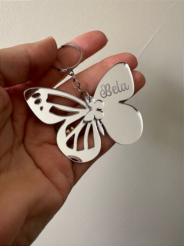 Chaveiro em acrílico Borboleta Estrela ou Coração com nome gravado - Lembrancinha