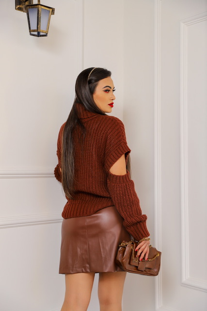 BLUSA COM ABERTURA EM TRICOT
