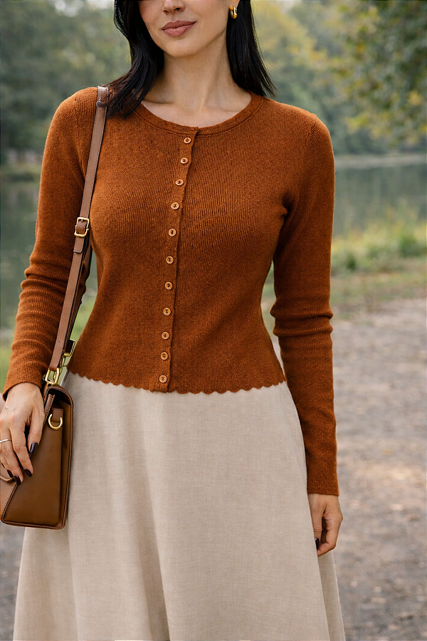 BLUSA CANELADA BOTÕES EM TRICOT